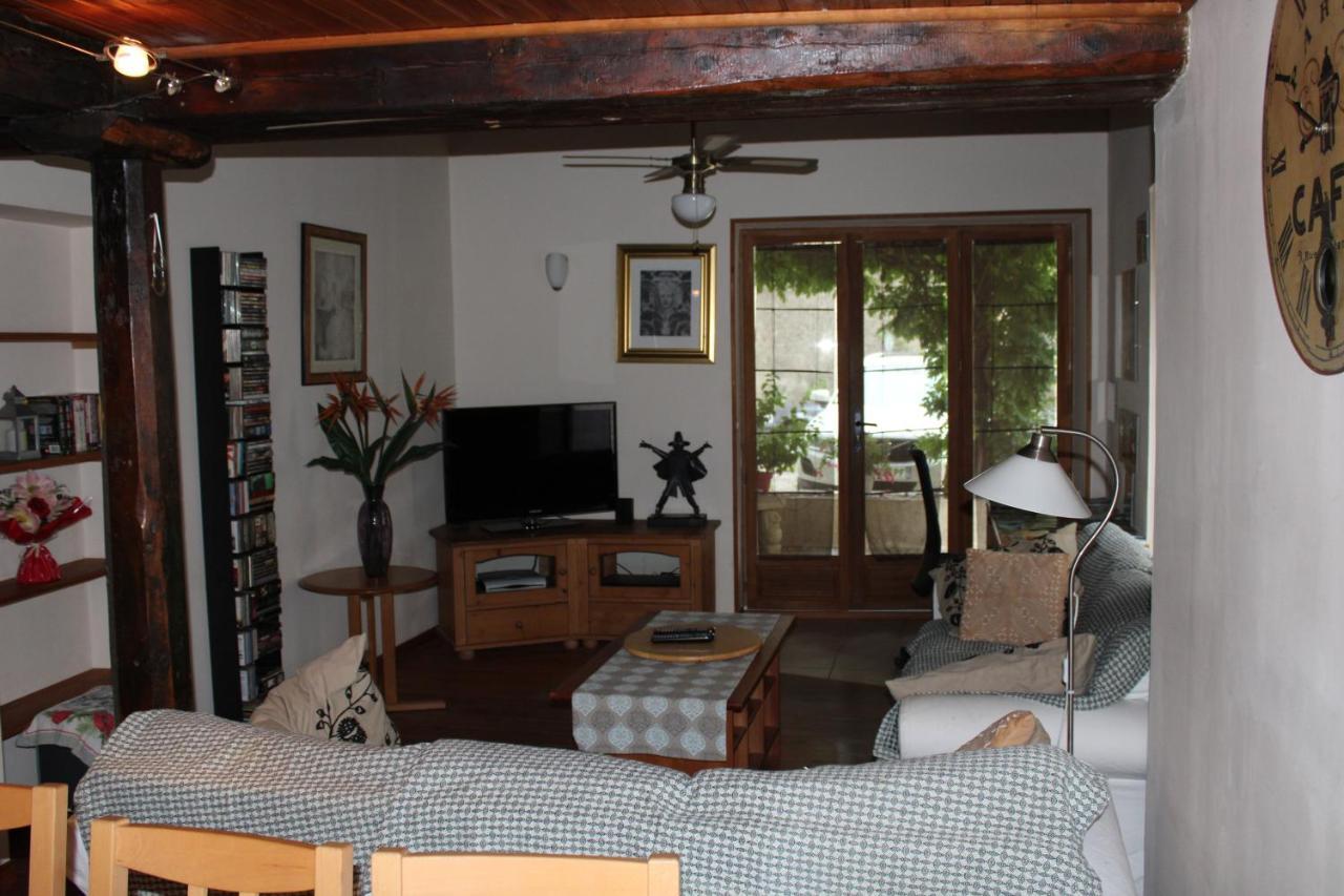 Le Chat Botté - Vankantiehuis in Languedoc-Roussillion Bed and Breakfast Routier Exterior foto